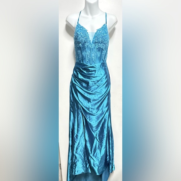 Elegant Blue Prom Dress - Picture 1 of 7